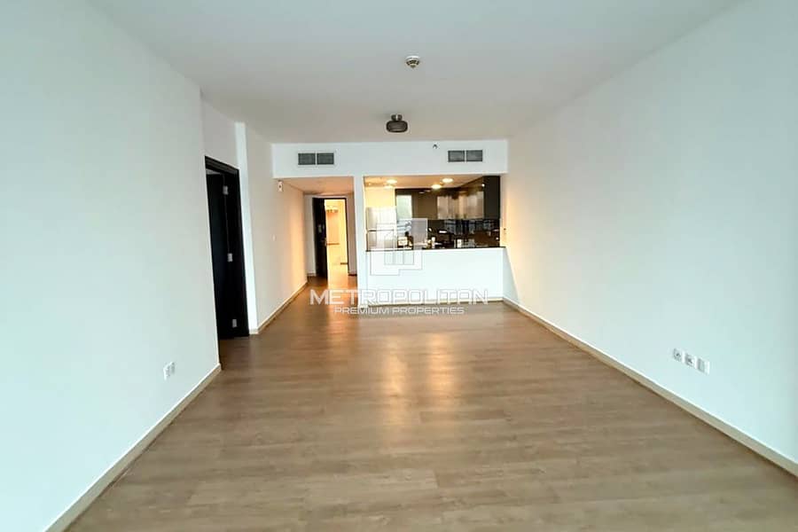 Upgraded | Spacious 1 Bedroom | Sea View - Image 10