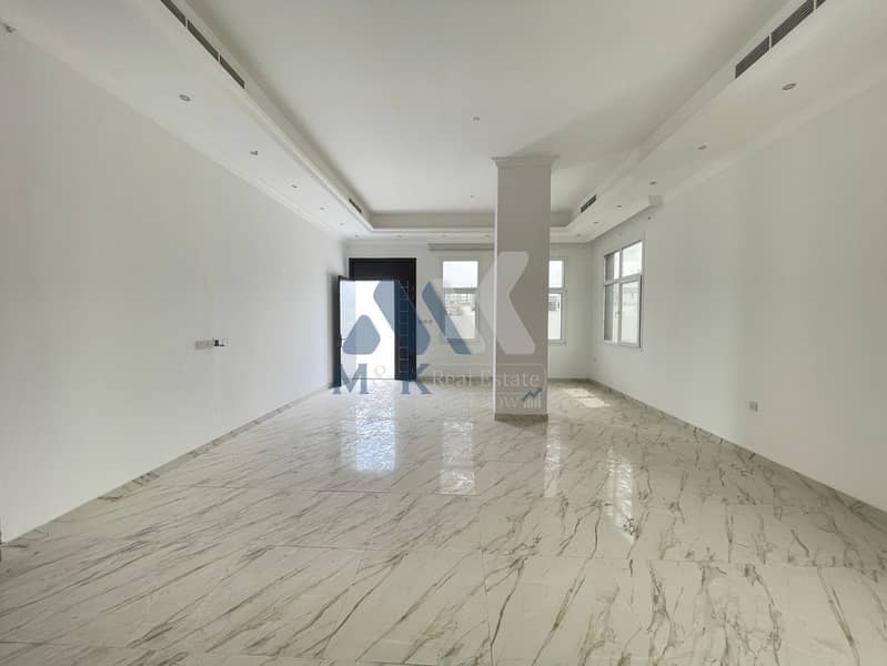 5 BR w Maid Room / Store Room / Vacant Now