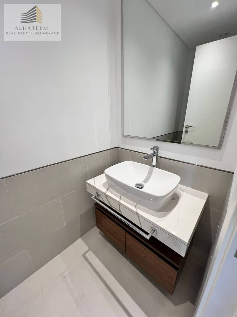 Exclusive Luxury Family Home in Jadeel, Spacious with Balcony and Maids Room Brand New - Image 15