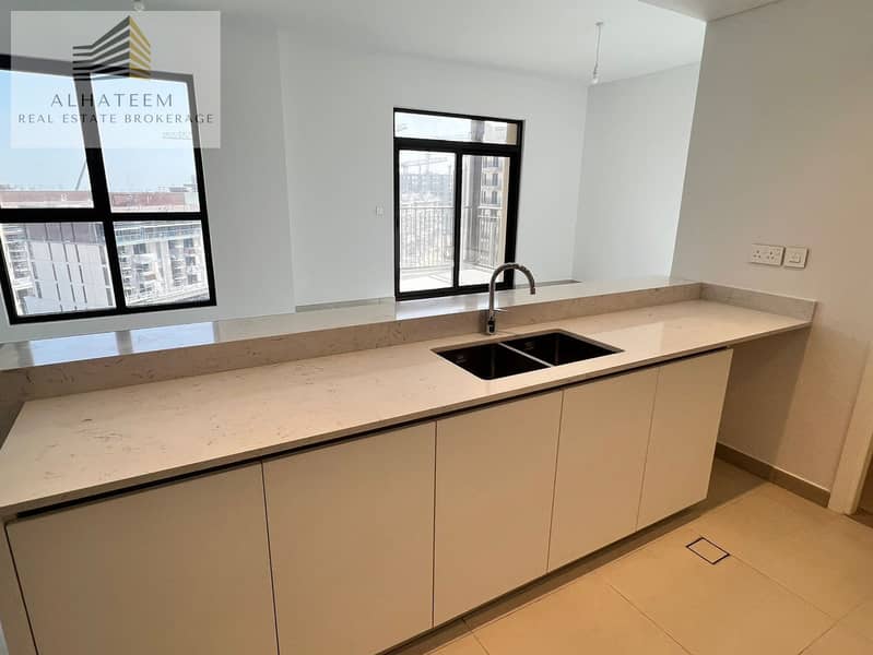 Exclusive Luxury Family Home in Jadeel, Spacious with Balcony and Maids Room Brand New - Image 20