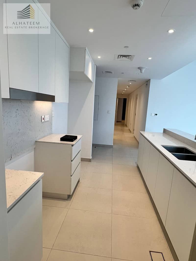 Exclusive Luxury Family Home in Jadeel, Spacious with Balcony and Maids Room Brand New - Image 22