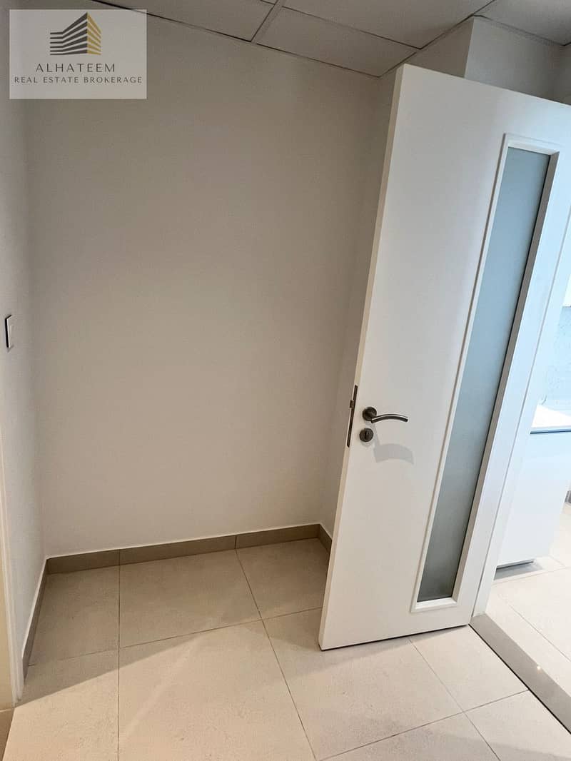 Exclusive Luxury Family Home in Jadeel, Spacious with Balcony and Maids Room Brand New - Image 25