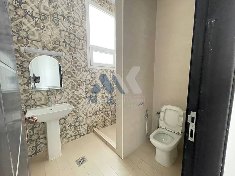 5 BR w Maid Room / Store Room / Vacant Now - Image 15