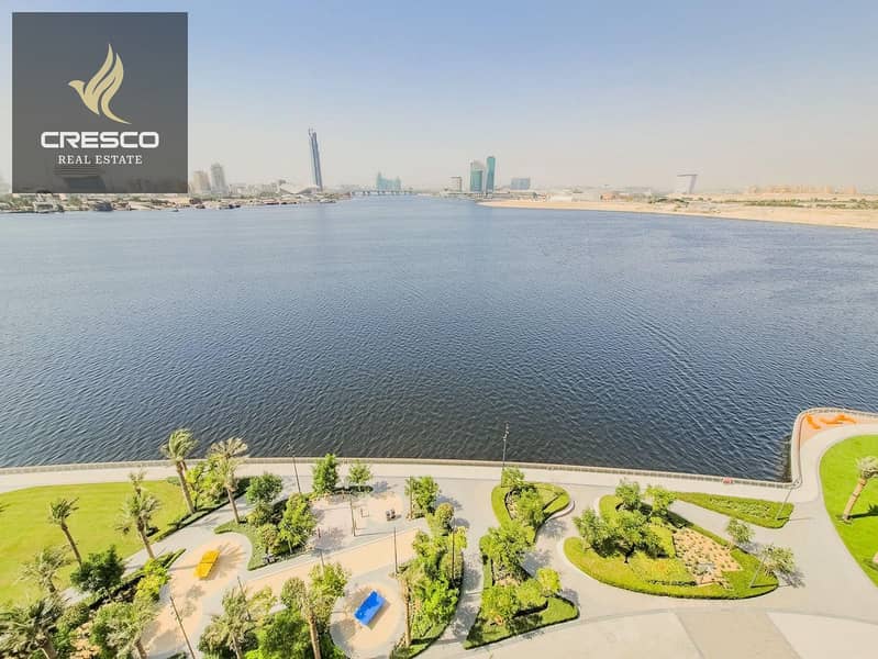 Elegant Unit | Creek Views | Prime Location - Image 10