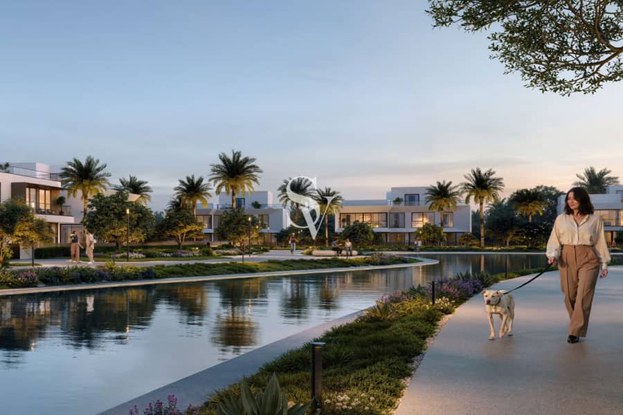 Park Backing | Big plot | High Demand