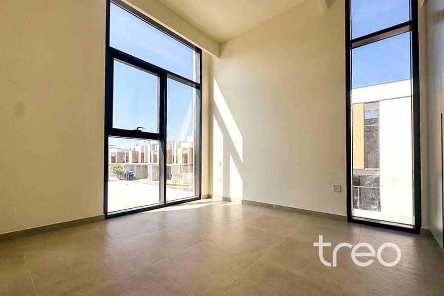 Big Garden | Corner Plot | Brand New - Image 17