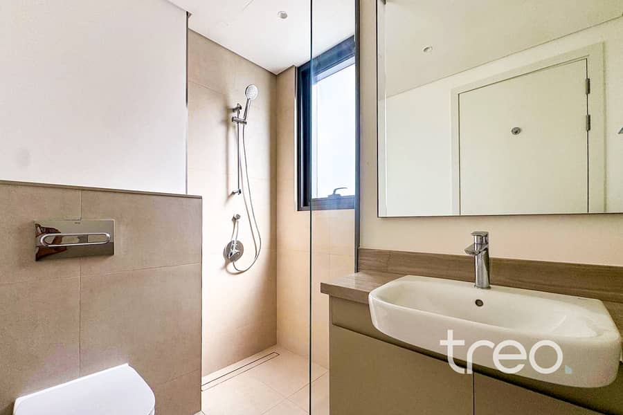 Big Garden | Corner Plot | Brand New - Image 18