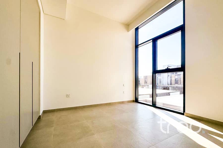 Big Garden | Corner Plot | Brand New - Image 19