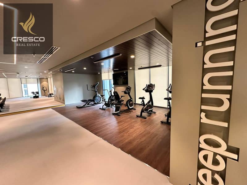 Elegant Unit | Creek Views | Prime Location - Image 22