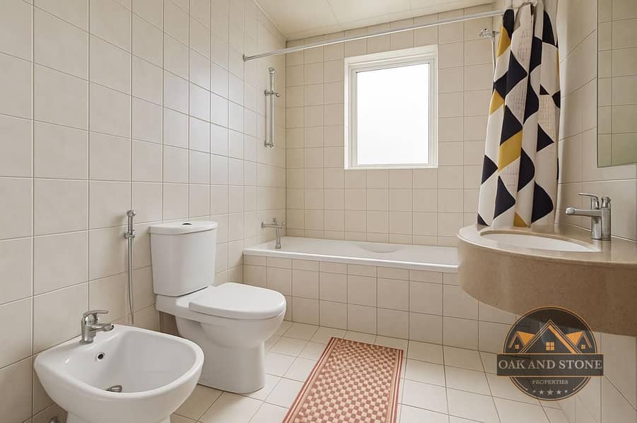 Fully Furnished 2-Bedroom | V3 Tower | Lake View - Image 12