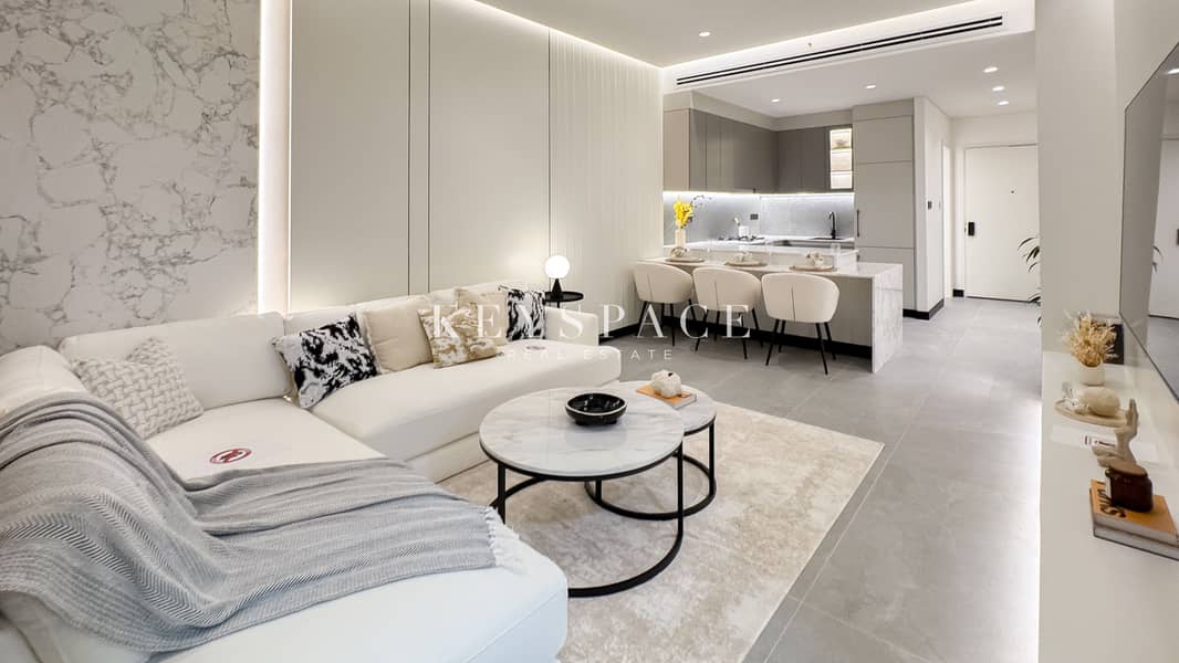 ELEVATED LIFESTYLE l MODERN ELEGANCE l COMFORT & STYLE - Image 8