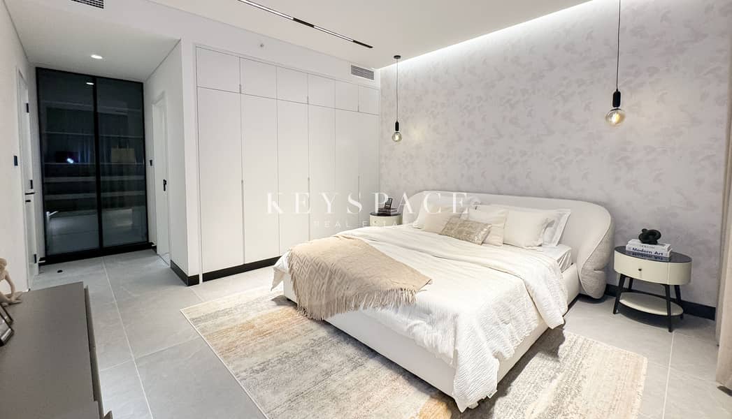 ELEVATED LIFESTYLE l MODERN ELEGANCE l COMFORT & STYLE - Image 13