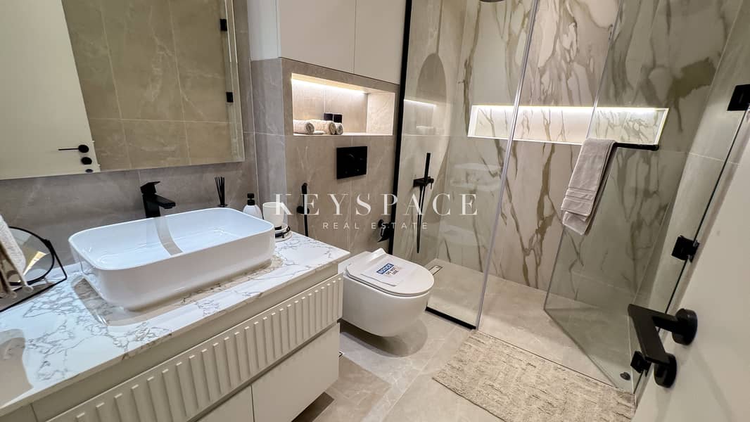 ELEVATED LIFESTYLE l MODERN ELEGANCE l COMFORT & STYLE - Image 16