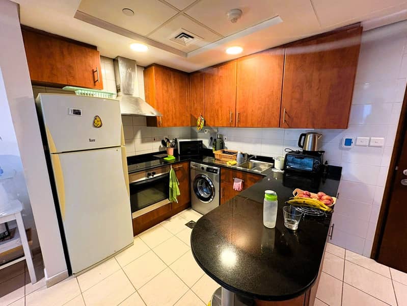 Fully Furnished | Near Metro | Vacant - Image 13