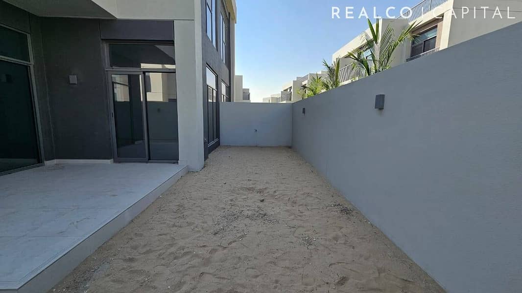 Brand New | Semidetached | With Rooftop - Image 8