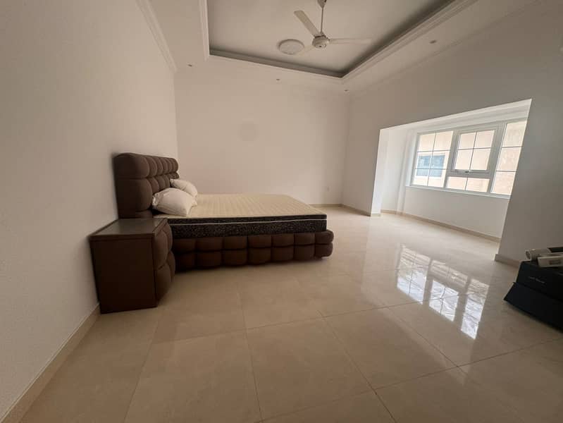 AMAZING Big Size Villa |9 BEDROOMS MASTER. Big Parking Space /AL MIZHAR 2- - Image 7