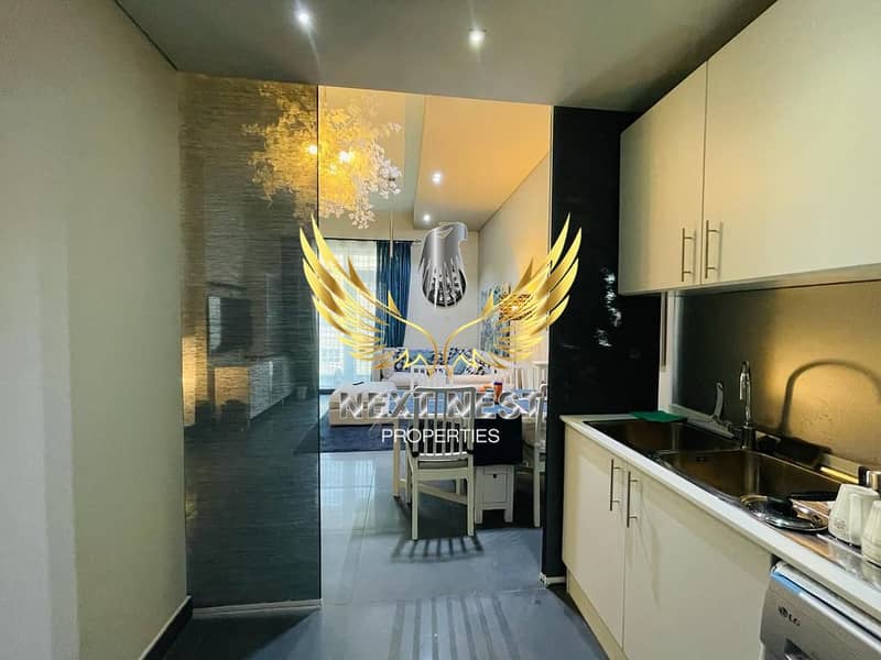 1BHK Luxury Furnished with 12 Cheque / Ready to move - Image 11