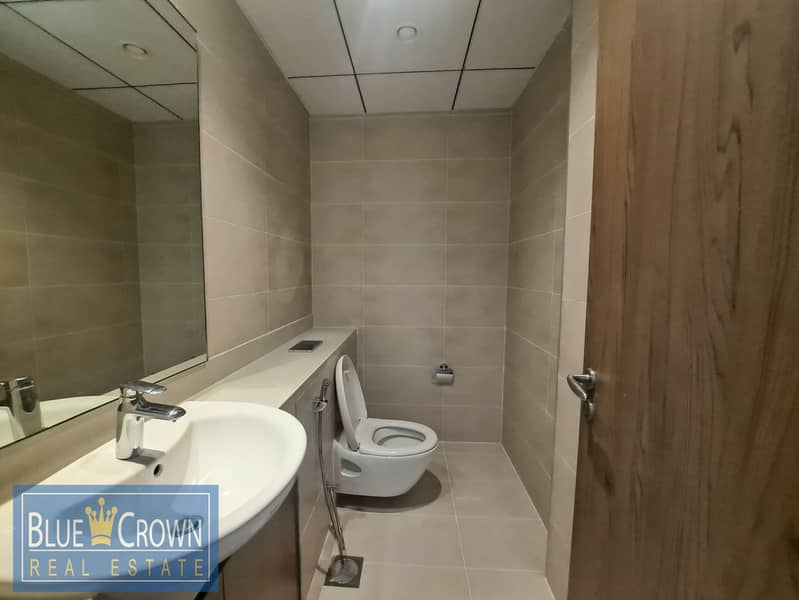 Elegant 2BR Apartment with High-End Finishing - Image 6