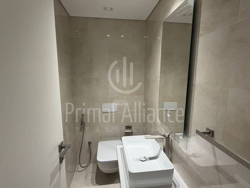 Burj and Full Park View | Brand New | Exclusive - Image 8