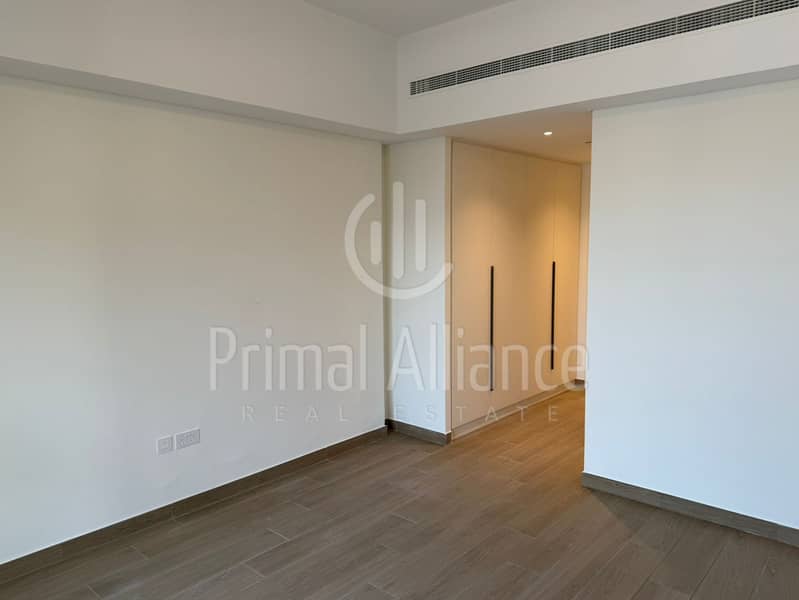 Burj and Full Park View | Brand New | Exclusive - Image 9