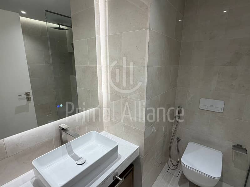 Burj and Full Park View | Brand New | Exclusive - Image 12