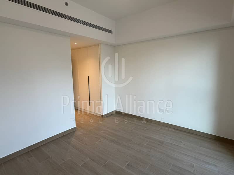 Burj and Full Park View | Brand New | Exclusive - Image 15