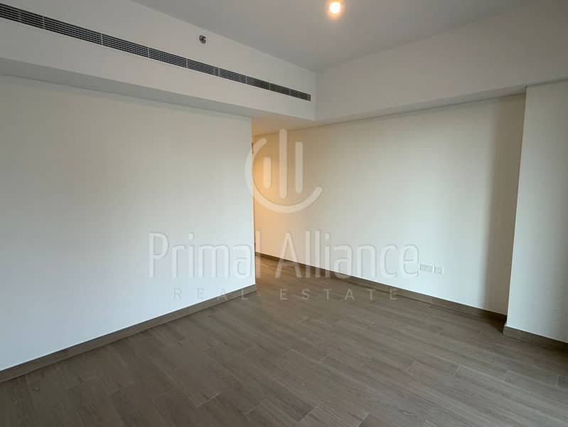 Burj and Full Park View | Brand New | Exclusive - Image 17