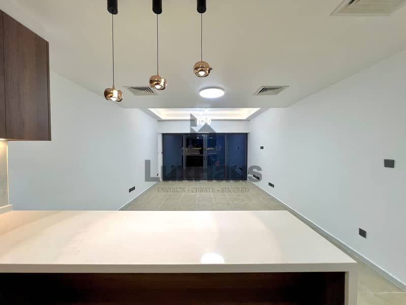 Modern Upgrades| 2BR+ Maid |High floor|Unfurnished - Image 6