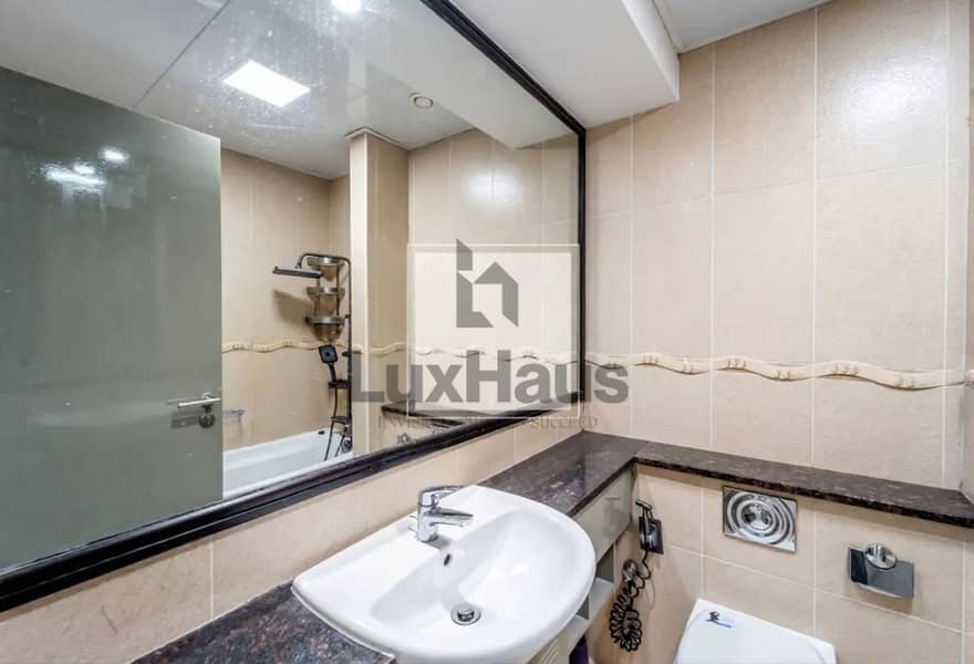 Modern Upgrades| 2BR+ Maid |High floor|Unfurnished - Image 8