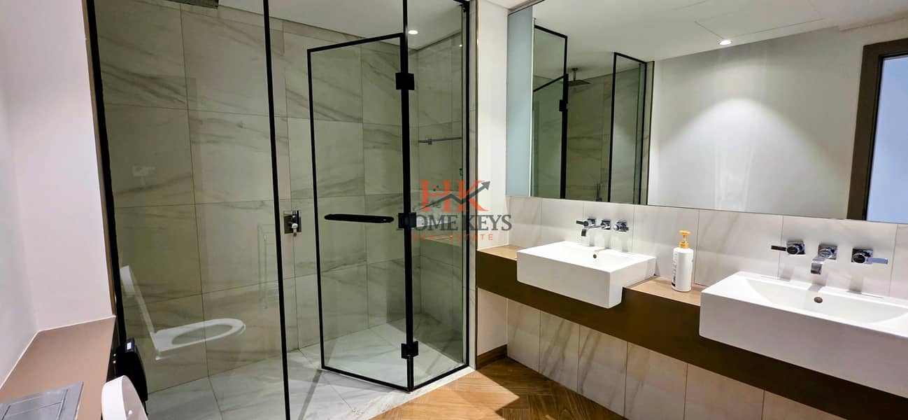 Elegant 2 Bedroom with Stunning Views || Top-Tier Building Amenities || All Bills Included - Image 13