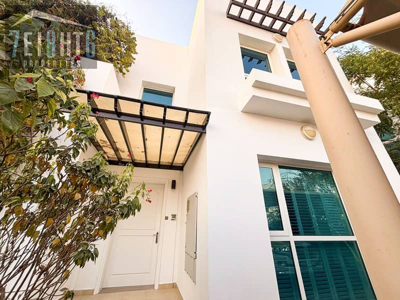 Vastu compliant || Easy access || Spacious || 5 bedroom semi-independent villa available