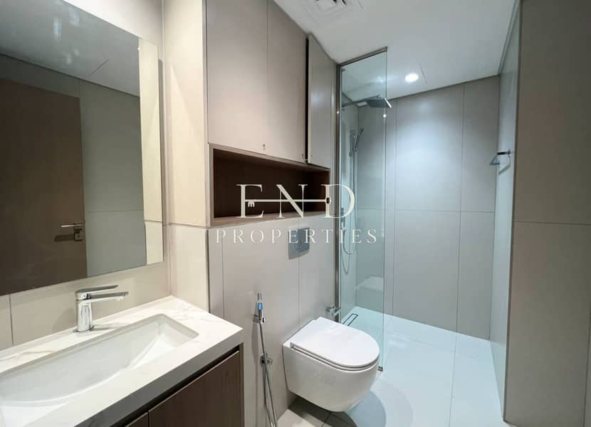 Villa View | Large Layout | Brand New - Image 12