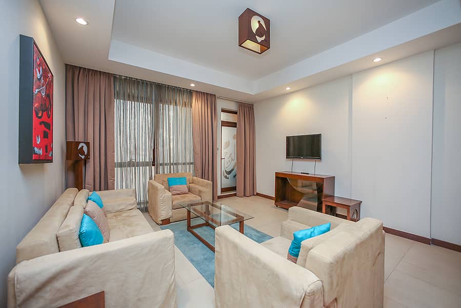 Prime Location 1BR | Furnished | Metro Walk