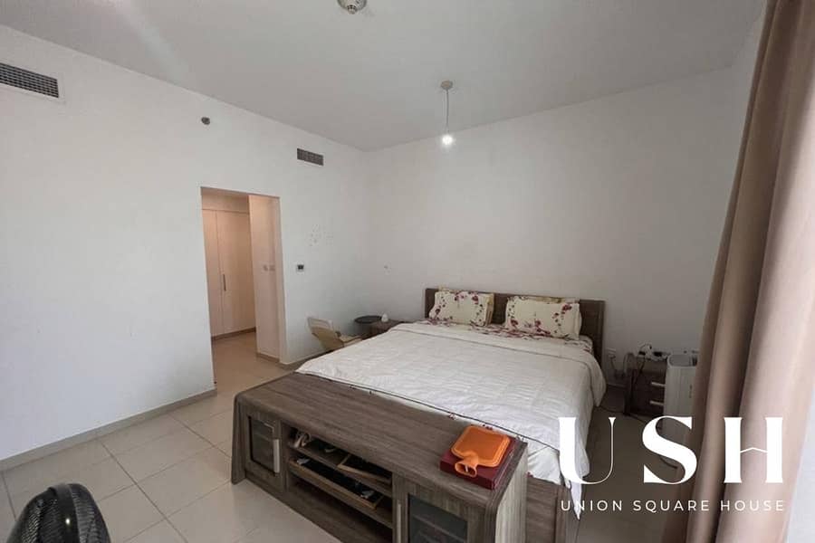 3 BR + M | Townhouse View | Vacant On Transfer - Image 11