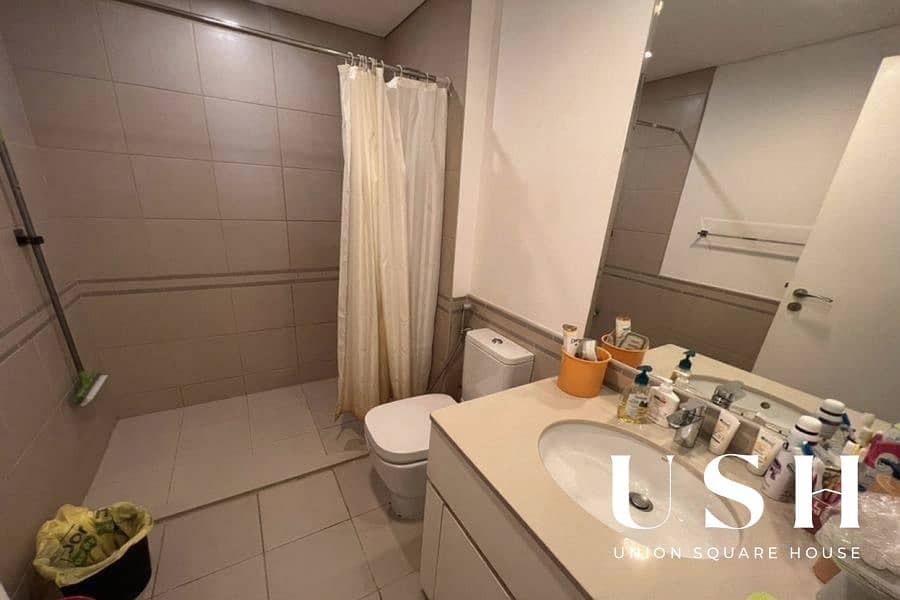 3 BR + M | Townhouse View | Vacant On Transfer - Image 12