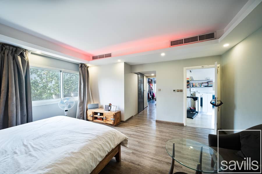 Stunning Lake Skyline View | Extended | Upgraded - Image 7