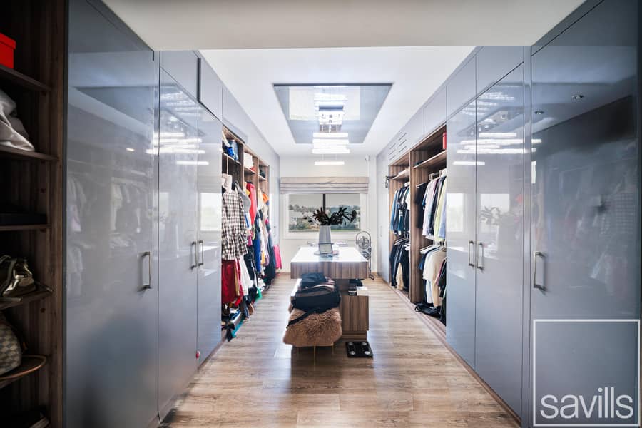 Stunning Lake Skyline View | Extended | Upgraded - Image 9