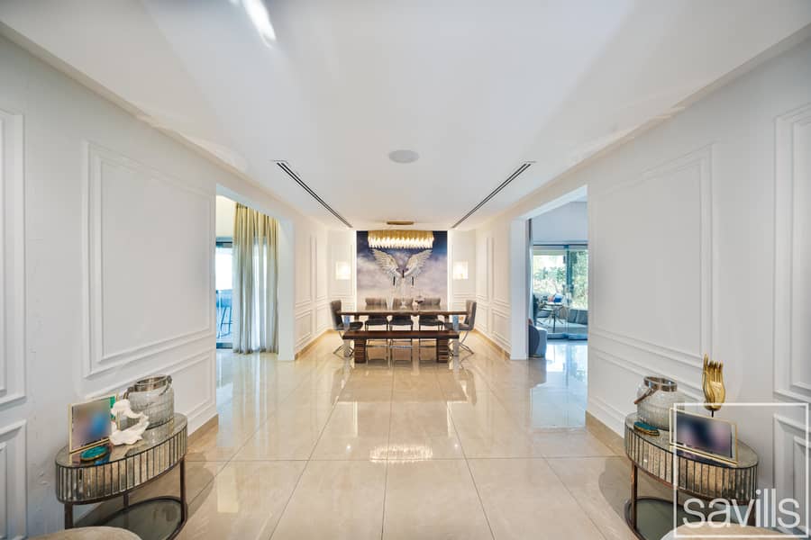 Stunning Lake Skyline View | Extended | Upgraded - Image 19