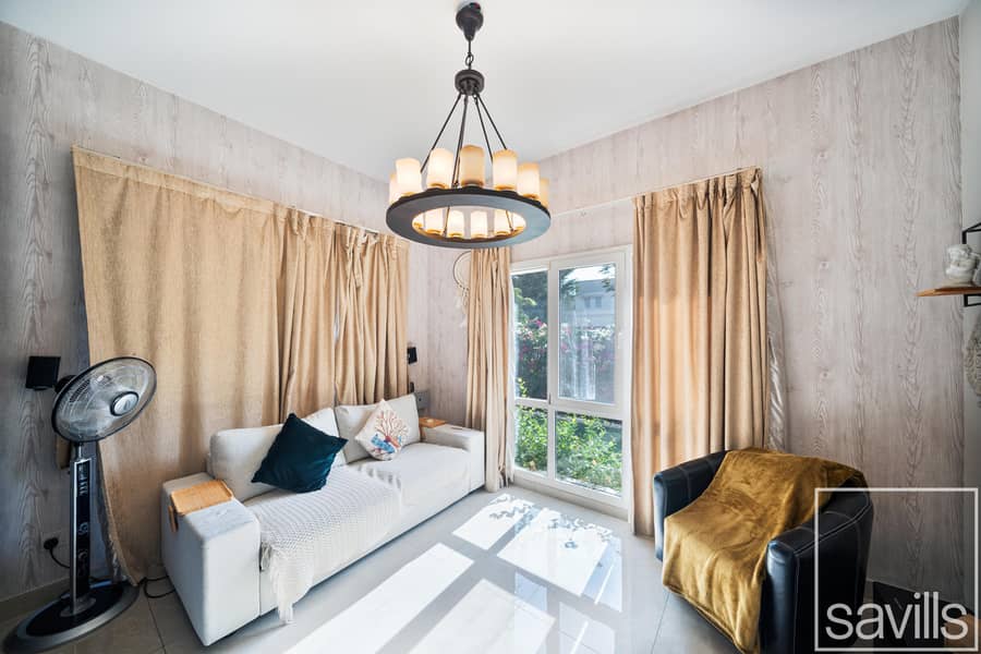 Stunning Lake Skyline View | Extended | Upgraded - Image 28