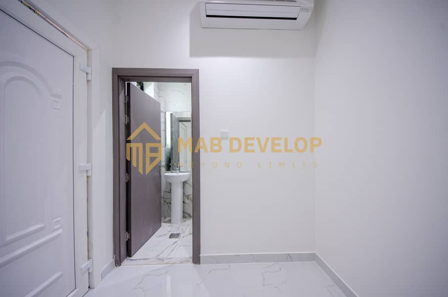 Ready Villa | 5BR+Maids | Brand New | Modern Family Villa - Image 10