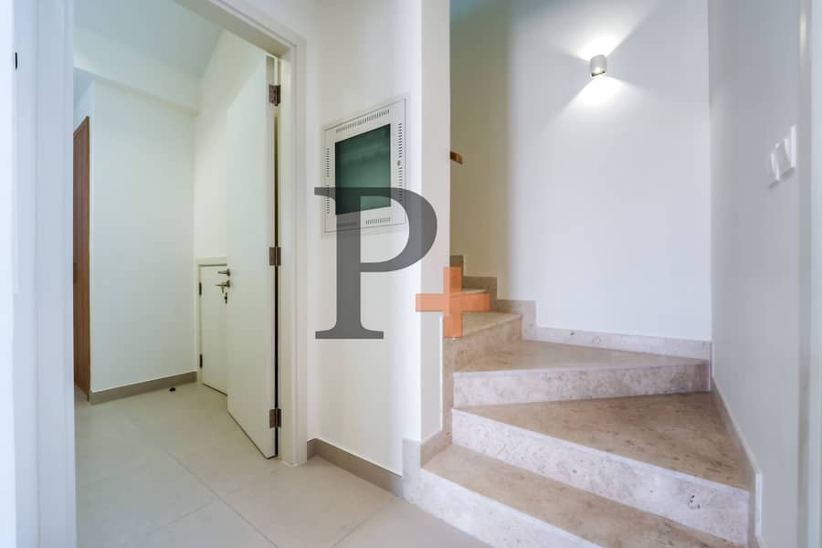 Corner Unit | Steps From Amenities | North East - Image 11