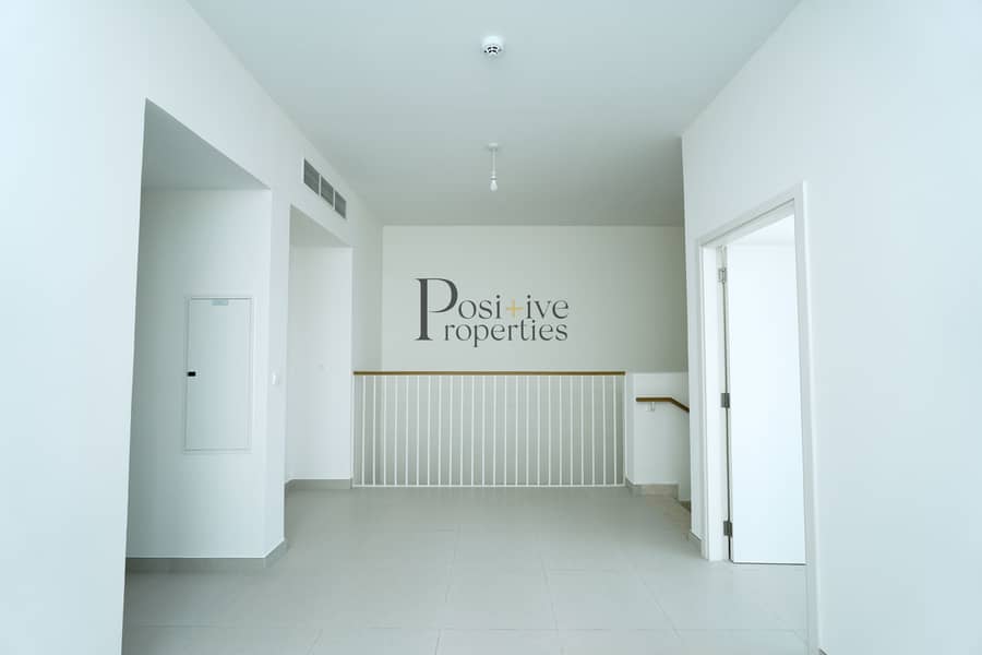 Best Price-Semi Detached Villa-Close Kitchen