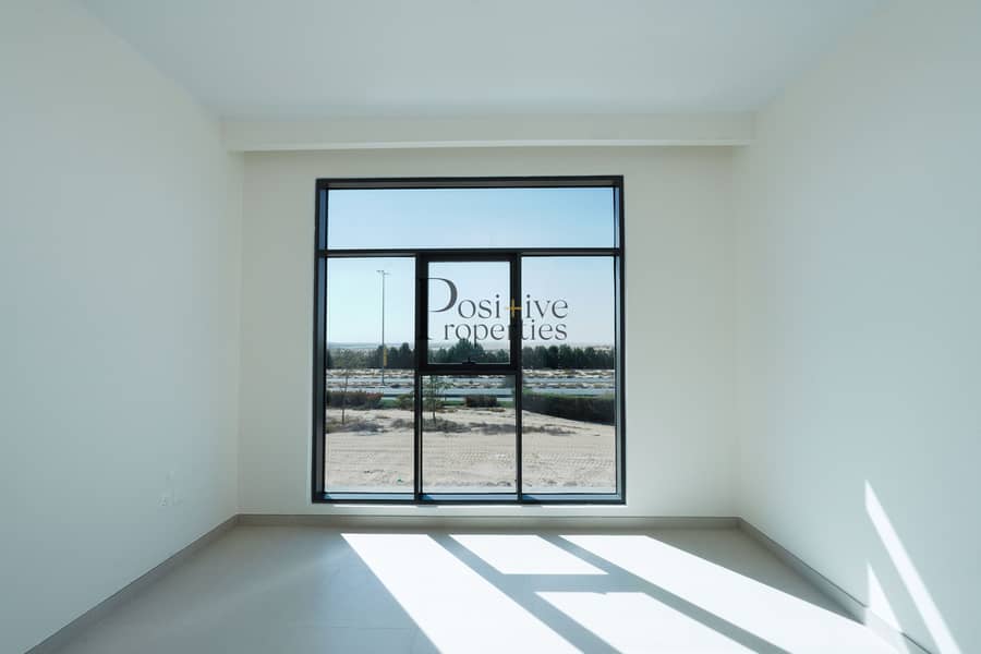 Best Price-Semi Detached Villa-Close Kitchen - Image 7