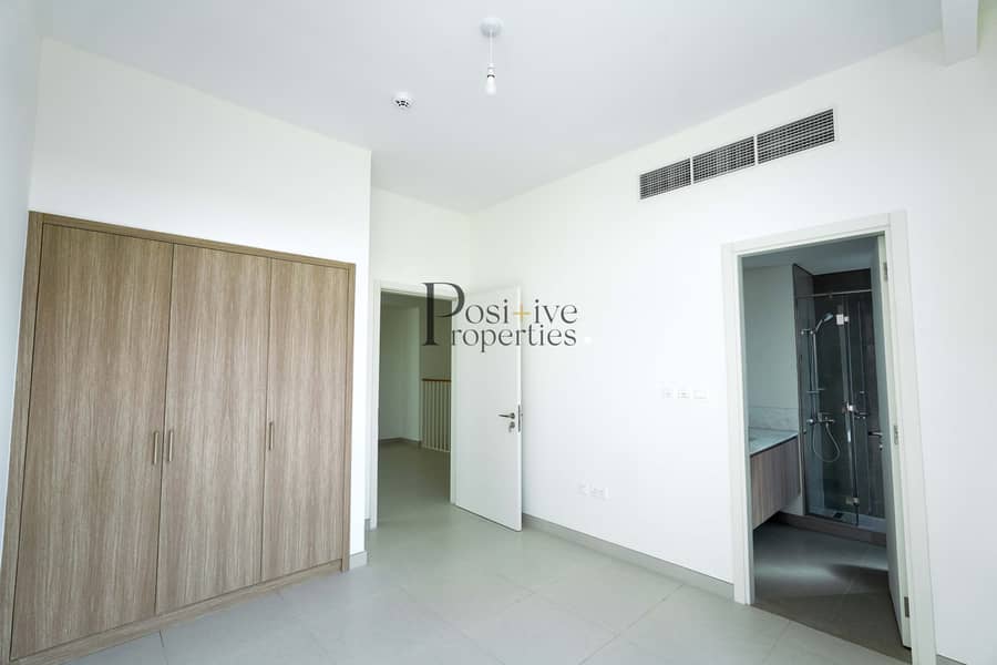 Best Price-Semi Detached Villa-Close Kitchen - Image 9