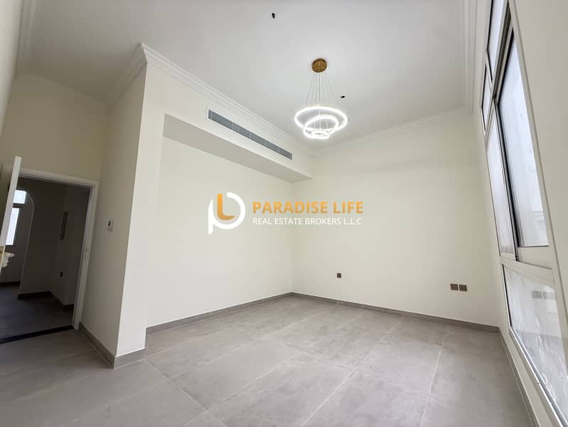 HOT DEAL- 3BEDROOM PLUS MAIDS FULLY RENOVATED -PVT ENTRANCE-AVAILABLE FOR RENT - Image 6