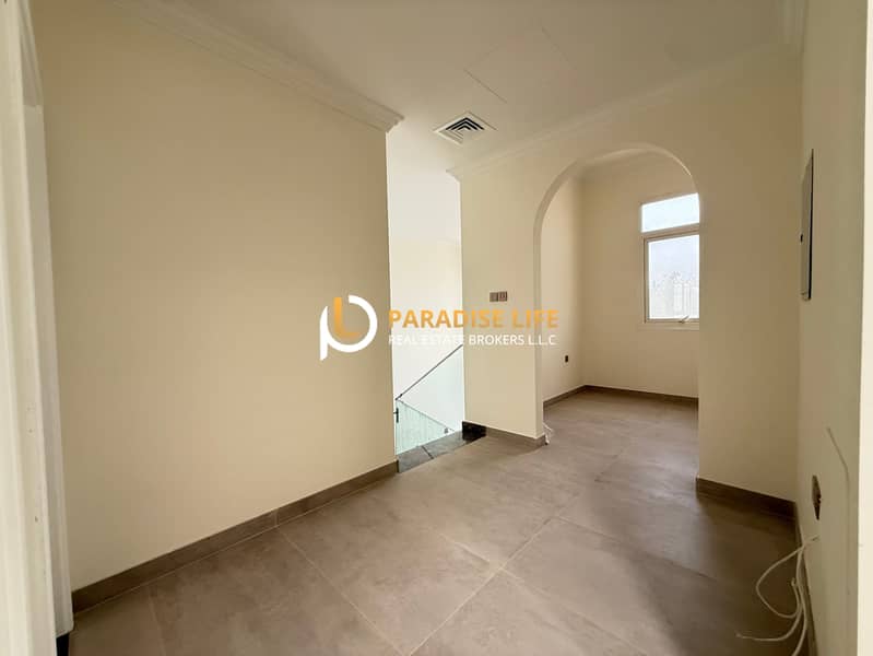 HOT DEAL- 3BEDROOM PLUS MAIDS FULLY RENOVATED -PVT ENTRANCE-AVAILABLE FOR RENT - Image 10