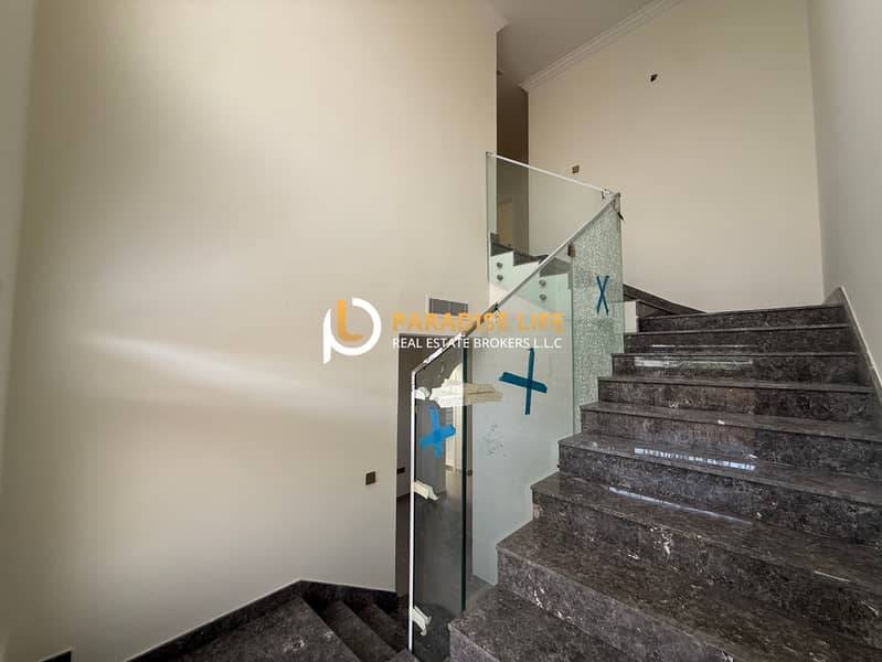 HOT DEAL- 3BEDROOM PLUS MAIDS FULLY RENOVATED -PVT ENTRANCE-AVAILABLE FOR RENT - Image 13