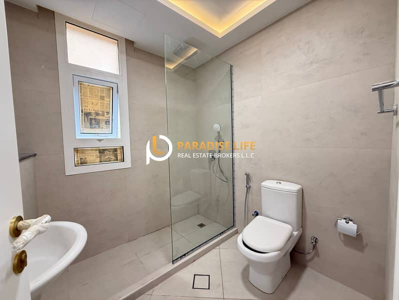 HOT DEAL- 3BEDROOM PLUS MAIDS FULLY RENOVATED -PVT ENTRANCE-AVAILABLE FOR RENT - Image 14