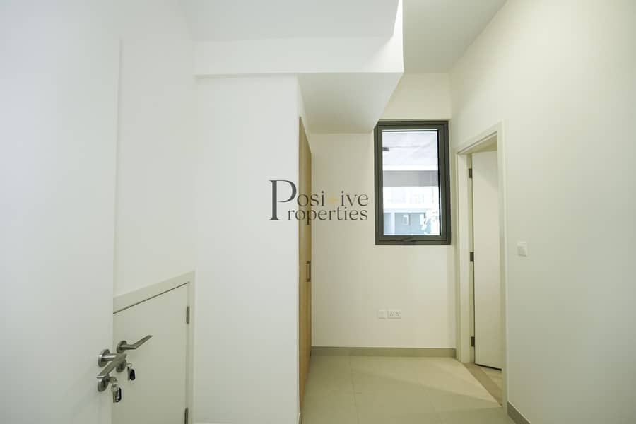 Best Price-Semi Detached Villa-Close Kitchen - Image 11