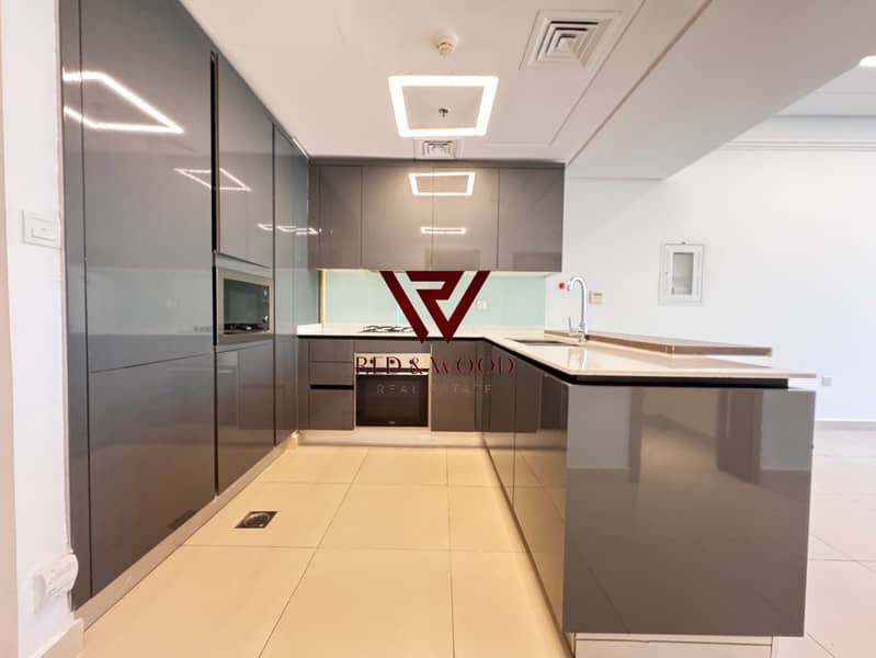 Huge Size || Ready To Move || Amazing Layout